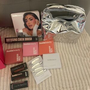 HUDA beauty blush filter palette PR gifting set